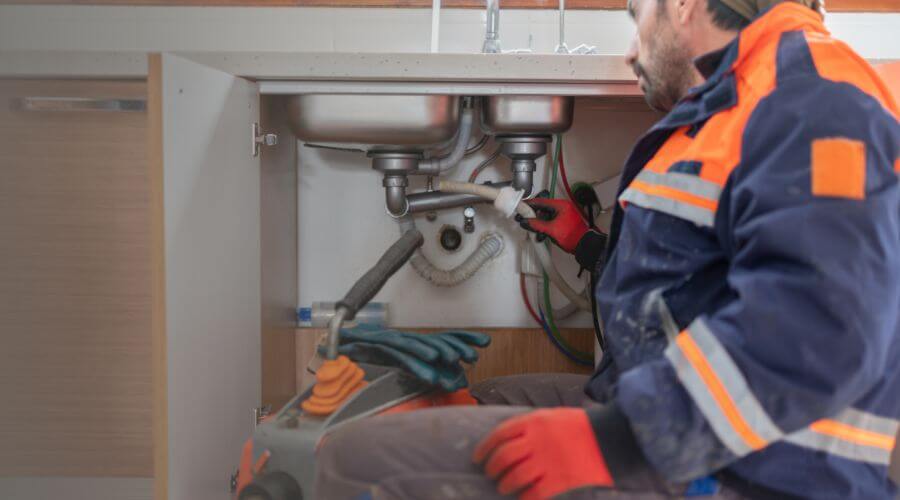 Professional slab leak plumber services in Cedar Hill, TX